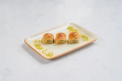Mussel Shape Pistachio – 3pcs